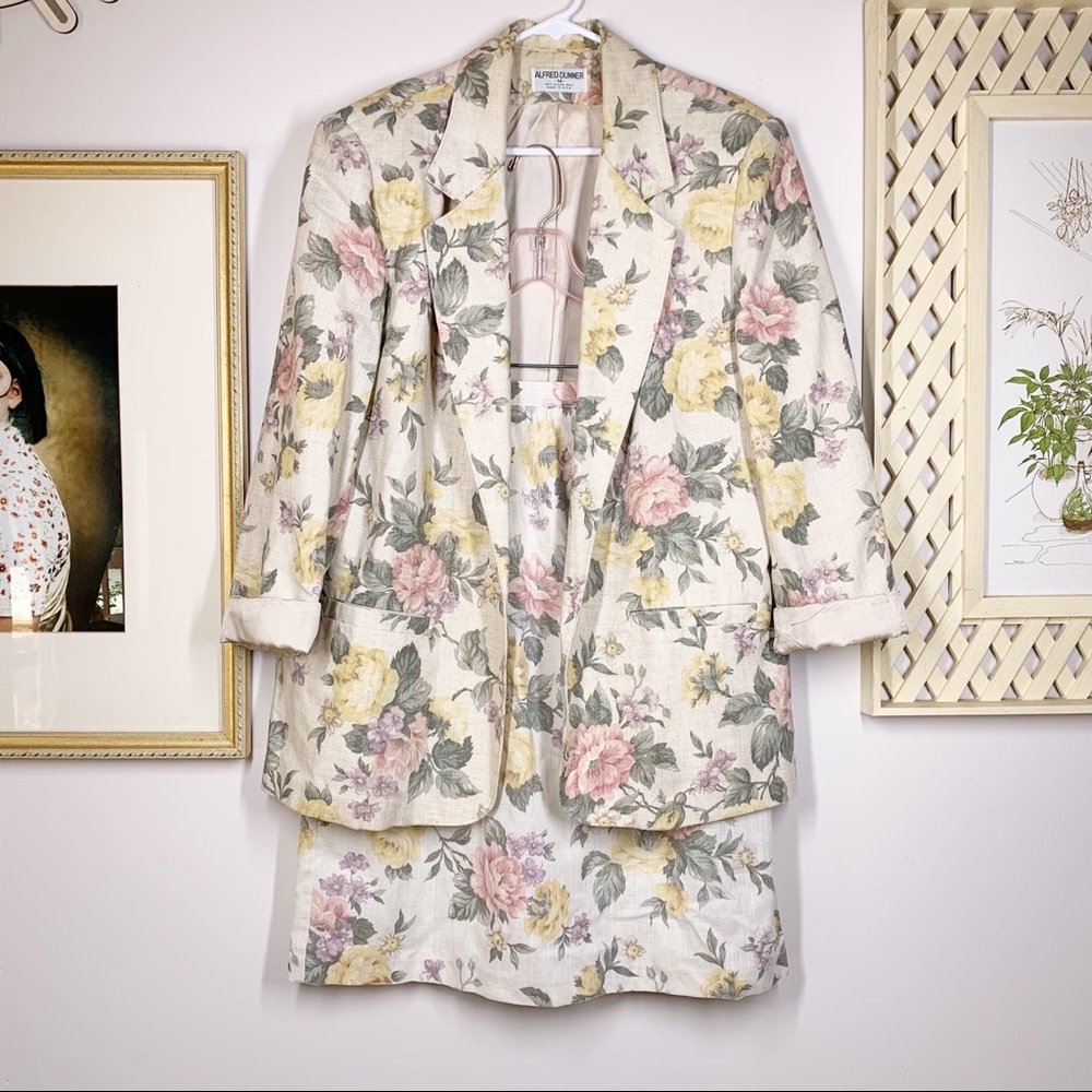 Vintage Floral Linen Skirt Suit Set 10